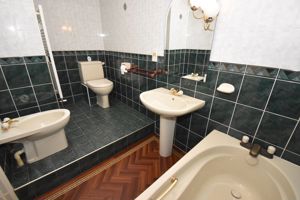 - click for photo gallery